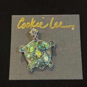 Cookie Lee Iridescent Turtle Pendant/Pin